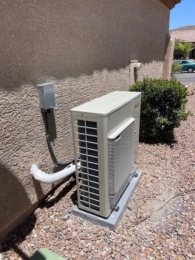 Residential air conditioning condenser unit in Obetz